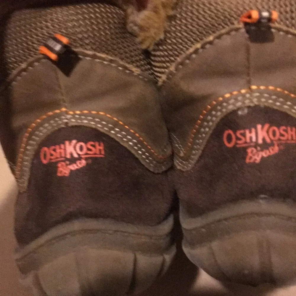 Oshkosh B'gosh lace up Marley2-01 faux fur boots kids size 12 brown beige